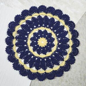 ハンドメイド 円形 ドイリー ネイビー