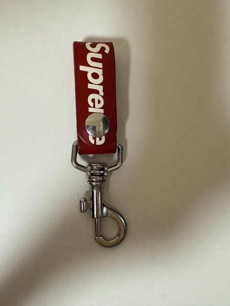 Supreme キーホルダー レッド キーループ