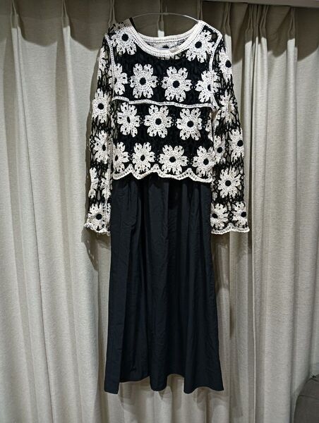新品 花柄レース編み 透かし編み 長袖トップス 白黒