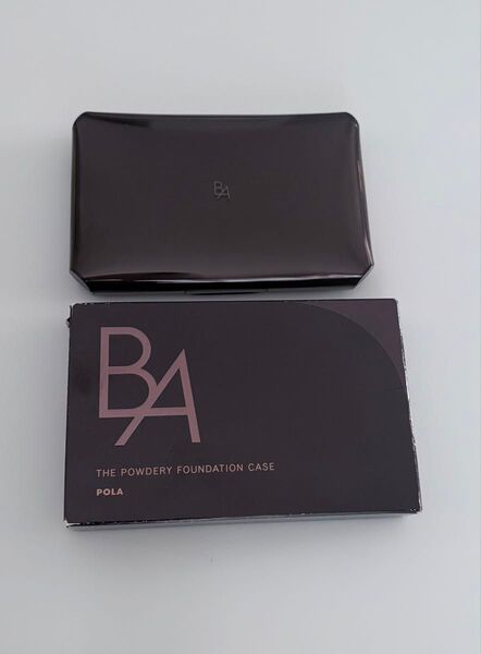 POLA B.Aパウダリィファンデーションケース