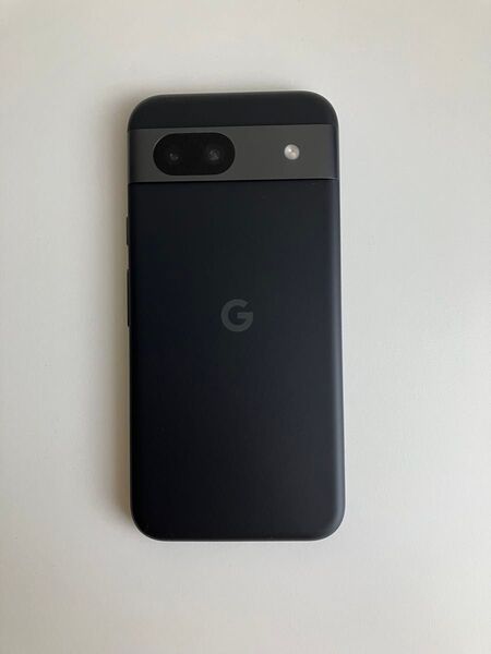 ほぼ新品Google Pixel 8a SIMフリー docomo/au/SoftBank/Rakuten対応 フィルムケース付