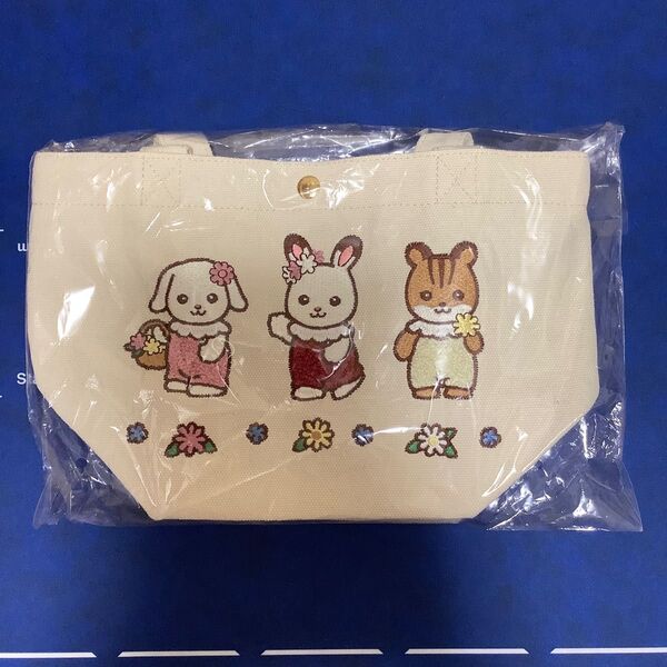 シルバニアファミリー展 40th サガラ刺繍ランチトートバッグ 40周年