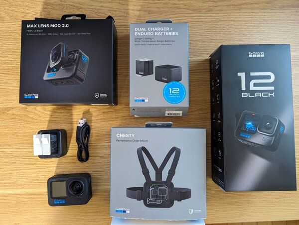 GoPro HERO12 Black + 純正アクセサリーセット(Max Lens Mod 2.0 SDカード/予備バッテリー付)