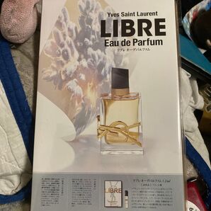 Yves Saint Laurent リブレ オーデパルファム 1.2ml 試供品 classy2025年1月号付録