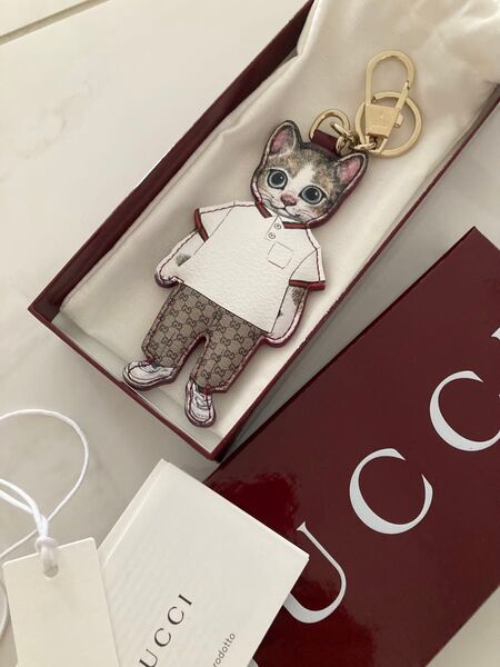 GUCCI×ヒグチユウコの猫キャラクターキーホルダー、新品未使用品 グッチ