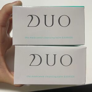 新品未開封です。自宅保管の為少し箱に傷や汚れがあります。2つセットになります。