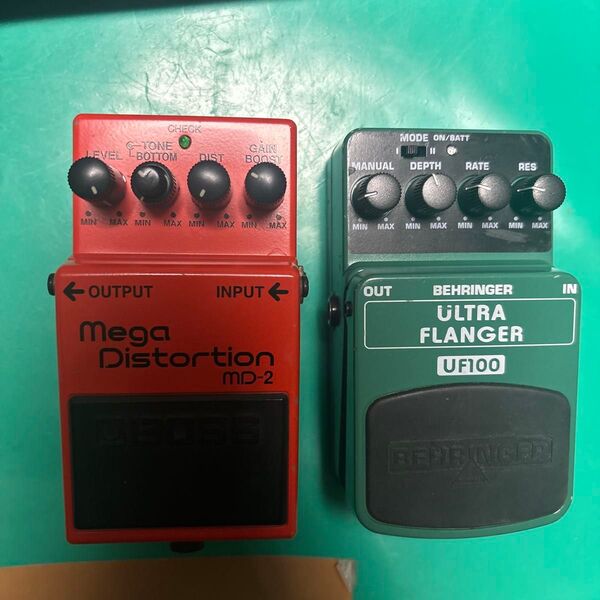 BOSS MD-2 メガディストーション、Behringer UF100 ウルトラフランジャー