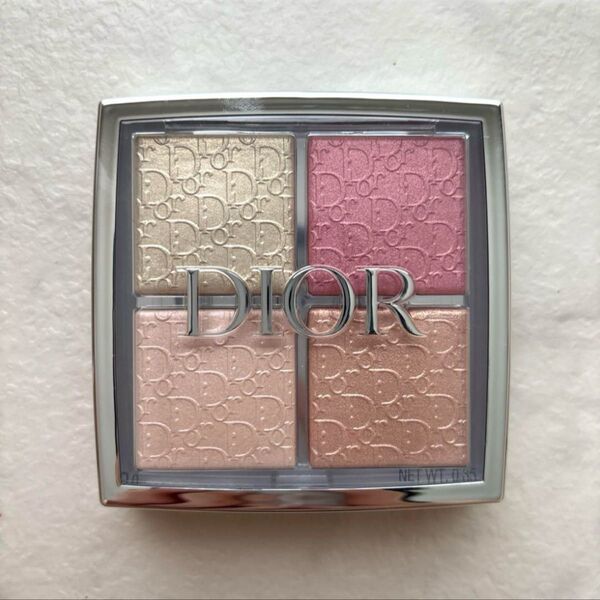 Dior バックステージ フェイス グロウ パレット【004 ローズ ゴールド】ギフトボックス付