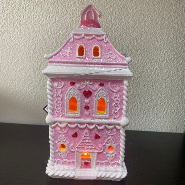 ファンシー LED Gingerbread House ピンク