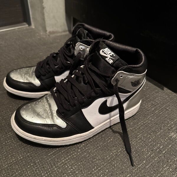 Nike Air Jordan 1 ブラック/シルバー 24cm