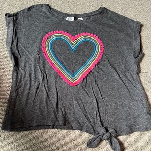 GAP キッズ Tシャツ ハート刺繍 グレー