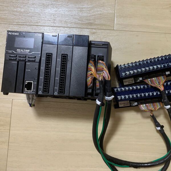 KEYENCE KV-7500 KV-7000C KV-SDA042点 KV-C32XTD 動作保証 端子台付き