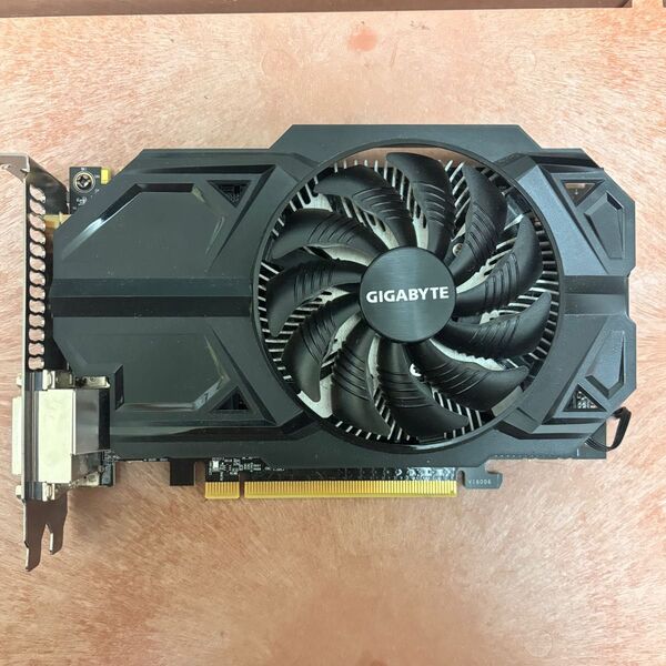 GeForce GTX950 2GB GDDR5 gigabyte製 動作品