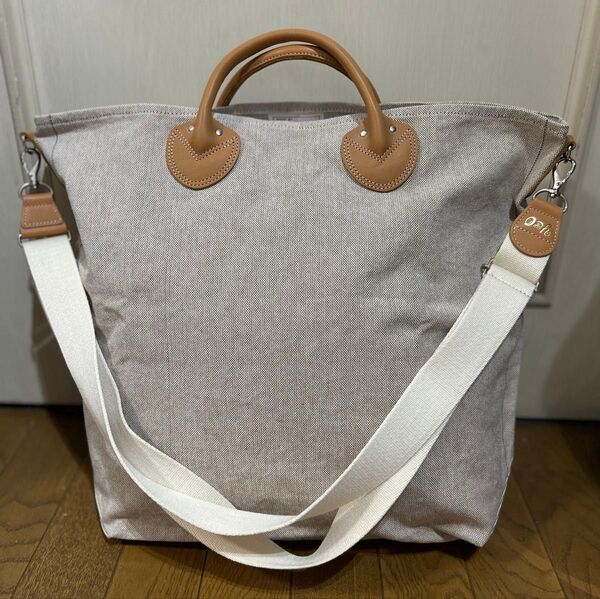 美品 YOUNG&OLSEN トートバック