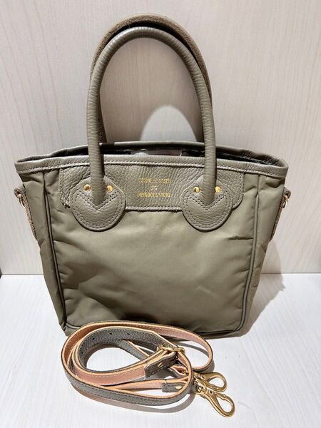 YOUNG&OLSEN ショルダーバック