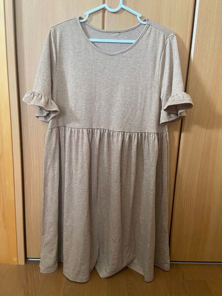 shein ベージュ 半袖フリルチュニック