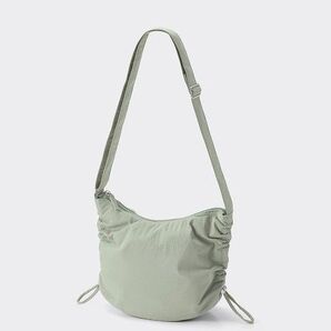 【新品】GU ナイロンサイドドローストリングバッグ オリーブ