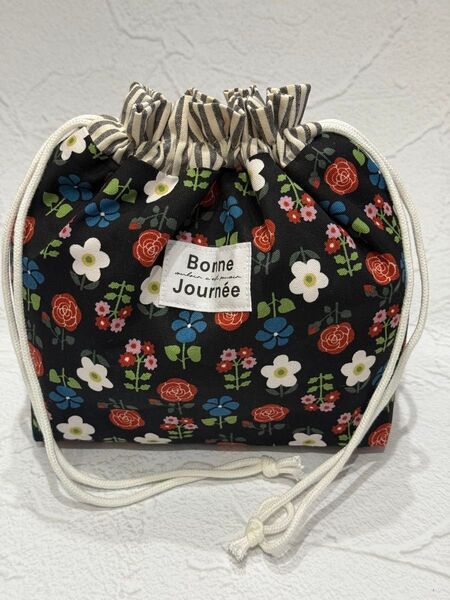1443 保冷お弁当袋 北欧風 ブラック ハンドメイド