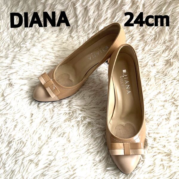 DIANA ベージュ リボン付き エナメル パンプス 24cm