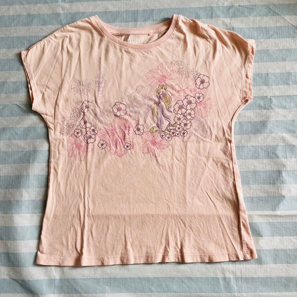 【140】UNIQLO ユニクロ ディズニー プリンセス ラプンツェル 半袖 Tシャツ トップス 130