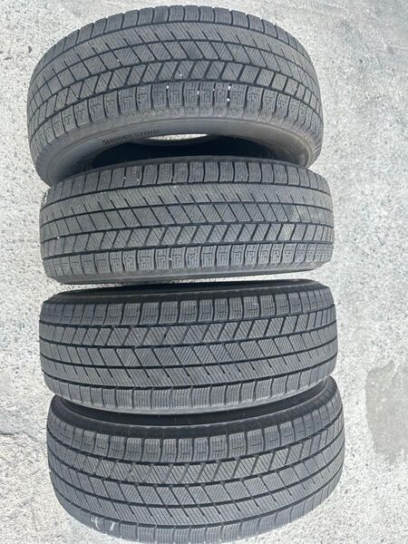 ①ブリザック VRX3 185/60R15 4本セット