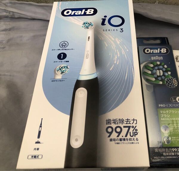 Oral-B iO Series3 電動歯ブラシ 替えブラシ付き 未開封 新品未使用