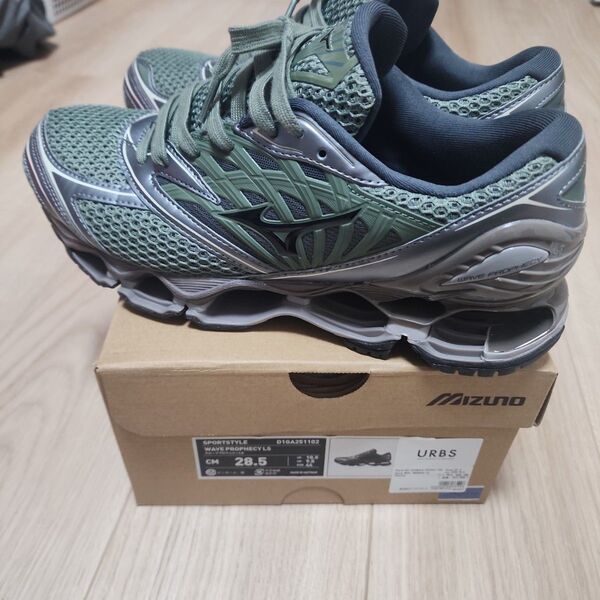 Mizuno WAVE PROPHECY LS スニーカー ミズノ