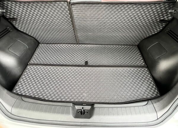 日産 E13ノート オーラ ラゲッジルーム用マット