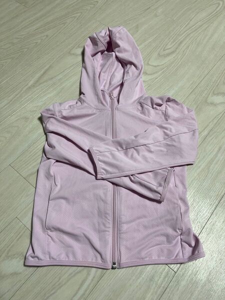 UNIQLO キッズUVカットパーカー