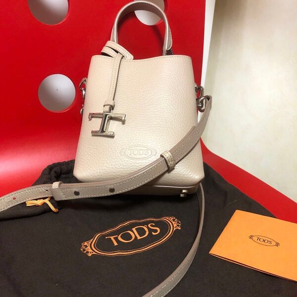 TOD’S レザー バッグ マイクロ ショルダーバッグ ベージュ