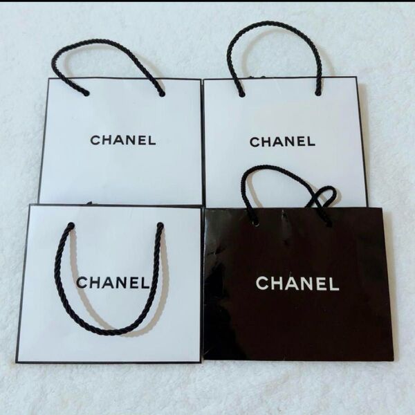 【4枚セット】CHANEL ミニショッパー(白×3/黒×1)