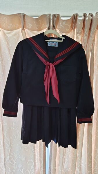 セーラー服上下とスカーフ コスプレ衣装