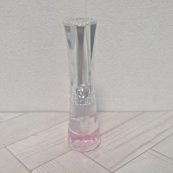 新品 ジルスチュアート フラワーネイルオイル ネイルエッセンス 7ml 爪 甘皮ケア