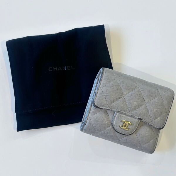CHANEL マトラッセ グレー 二つ折り財布 シャネル