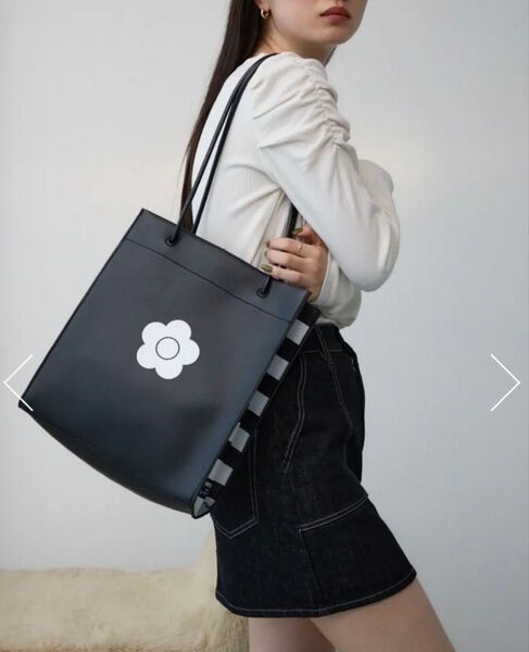 MARY QUANT×AZUL ショッパーバッグazul by moussy 新品 マリクワアズールコラボトートバッグ ブラック黒