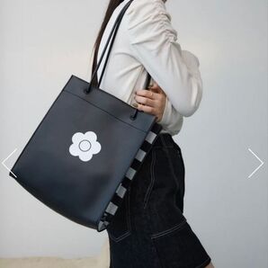 MARY QUANT×AZUL ショッパーバッグazul by moussy 新品 マリクワアズールコラボトートバッグ ブラック黒