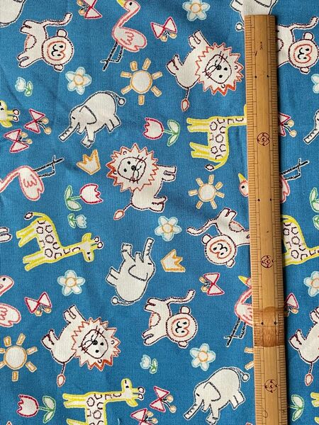 動物柄 撥水加工 オックス生地 水色 110cm×100cm