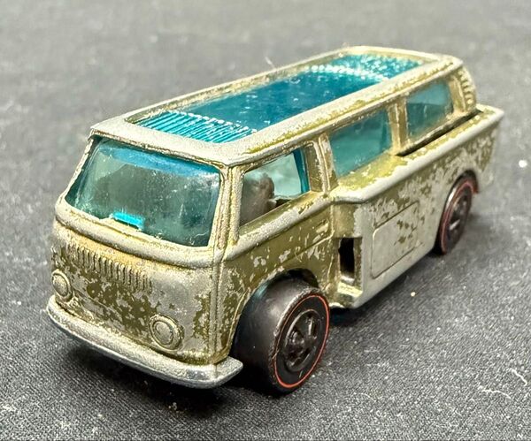 HOT WHEELS Volkswagen BEACH BOMB