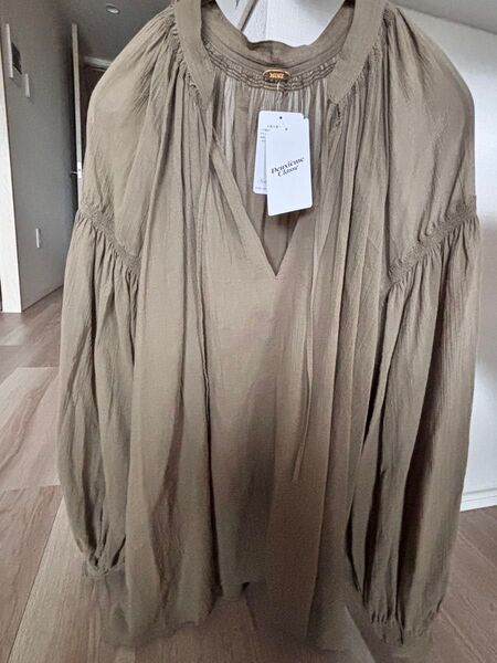 タグ付き未使用 24ss Deuxieme Classe*SMOCK ギャザー プルオーバー サンプル品 カーキ