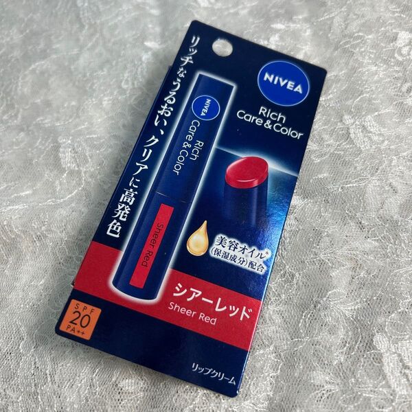 新品 ニベア リップクリーム シアーレッド
