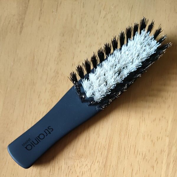 Strainia ヘアブラシ ブラッシングブラシ:豚毛シルク毛 made in JAPAN