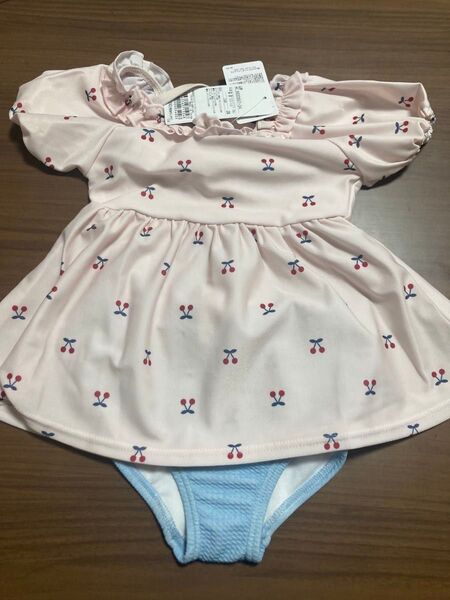 新品 タグ付き プティマイン チェリー柄 水着 110サイズ スイムウェア