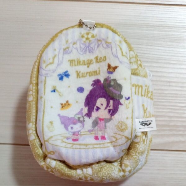 ブルーロック サンリオキャラクターズ ぬいぐるみキャリーポーチ 御影玲王
