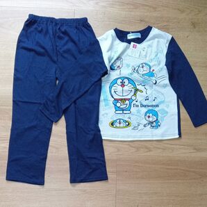 ドラえもんパジャマ上下セット新品未使用タグ付き130 ホワイト/ネイビー I'm Doraemon