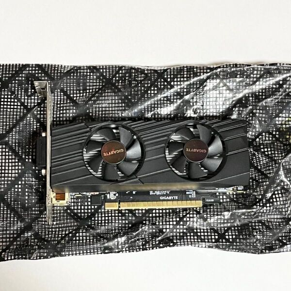 Gigabyte GeForce GTX 1650 OC ロープロファイル 4G グラフィックボード