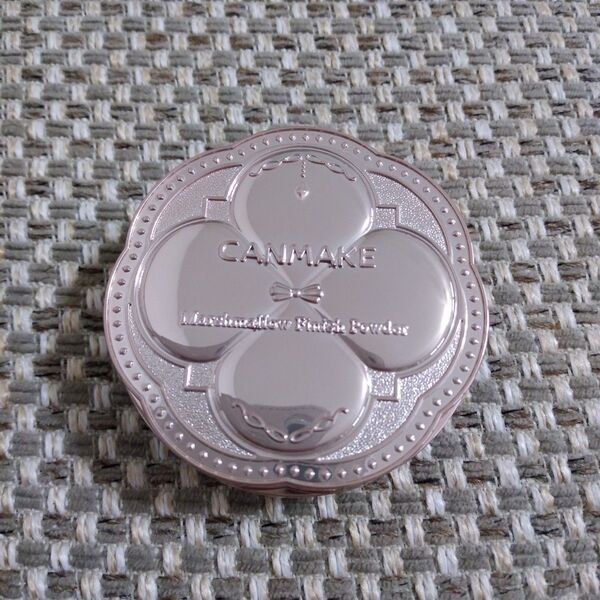 キャンメイク マシュマロフィニッシュパウダー MB