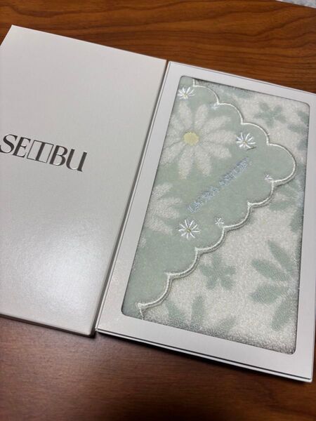 LAURA ASHLEY 花柄タオルハンカチ 箱入り