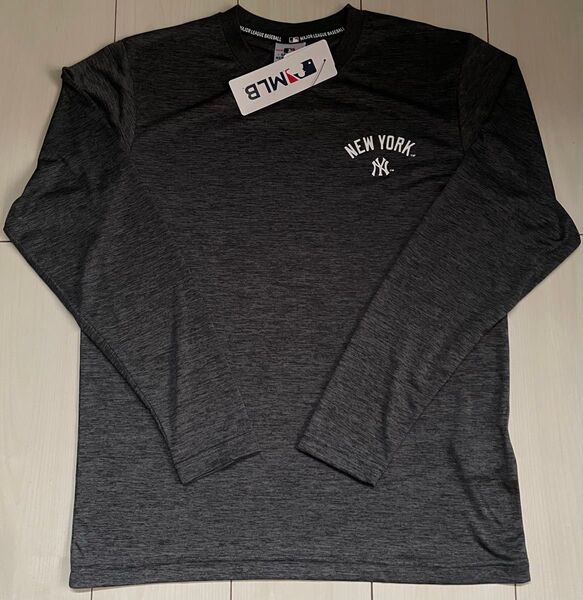 新品 Mサイズ ヤンキース 長袖Tシャツ メッシュ グレー