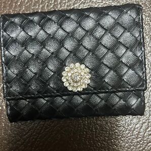 黒のビジュー付き財布 三つ折り