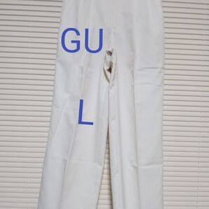 GU 白 タックワイドパンツ